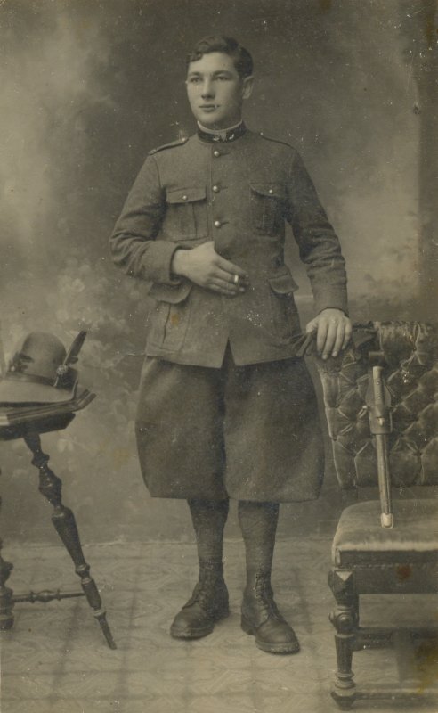Tullio Lever