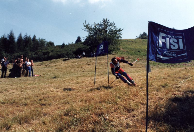 Sci d'erba sul Doss del Bue